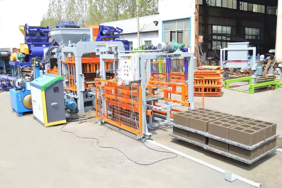 Máquina de Fabricar Blocos