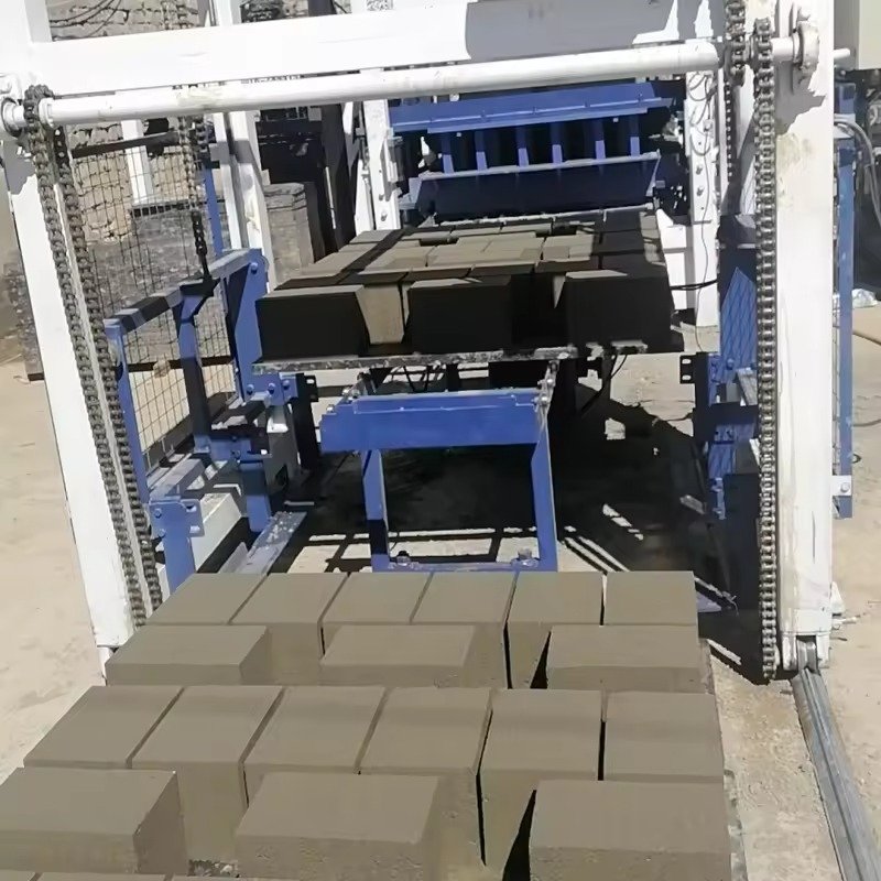 maquina de fazer blocos de concreto