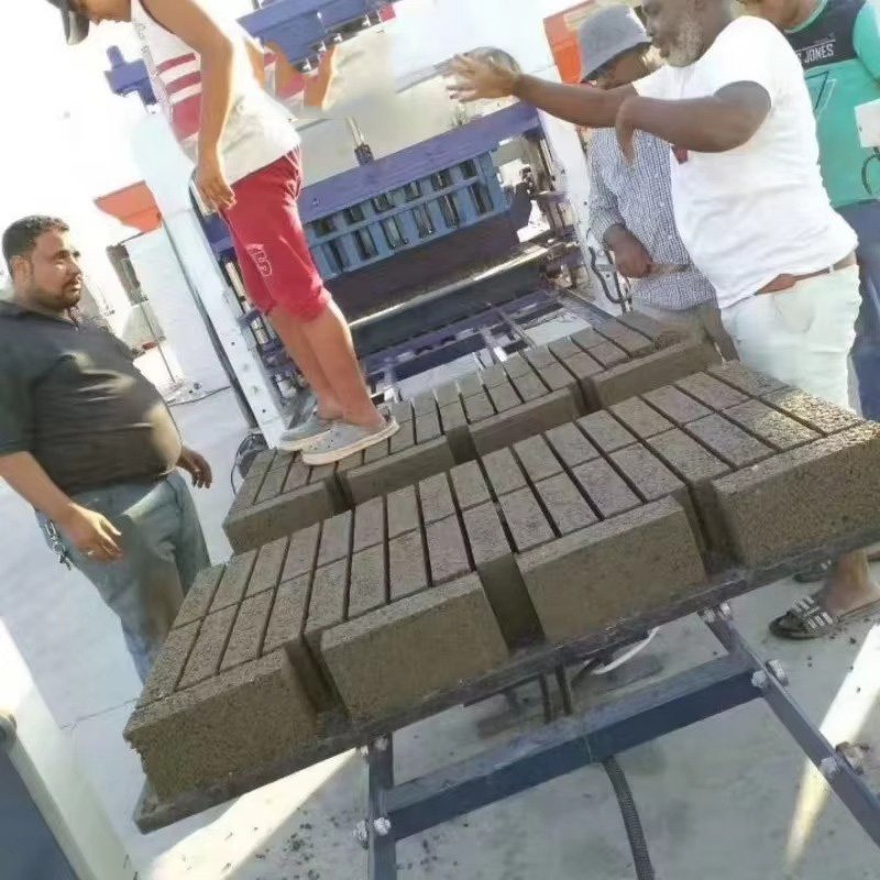 Máquina de Fazer Bloco de Cimento